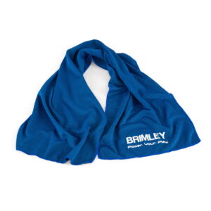Brimley koeling sporthanddoekje in blauw met textuur detail