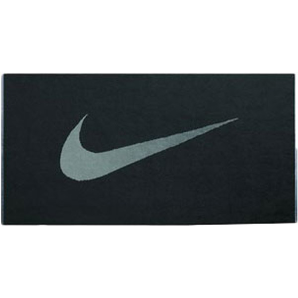 Nike Sport Towel Medium in grijs, geplooid en klaar voor gebruik