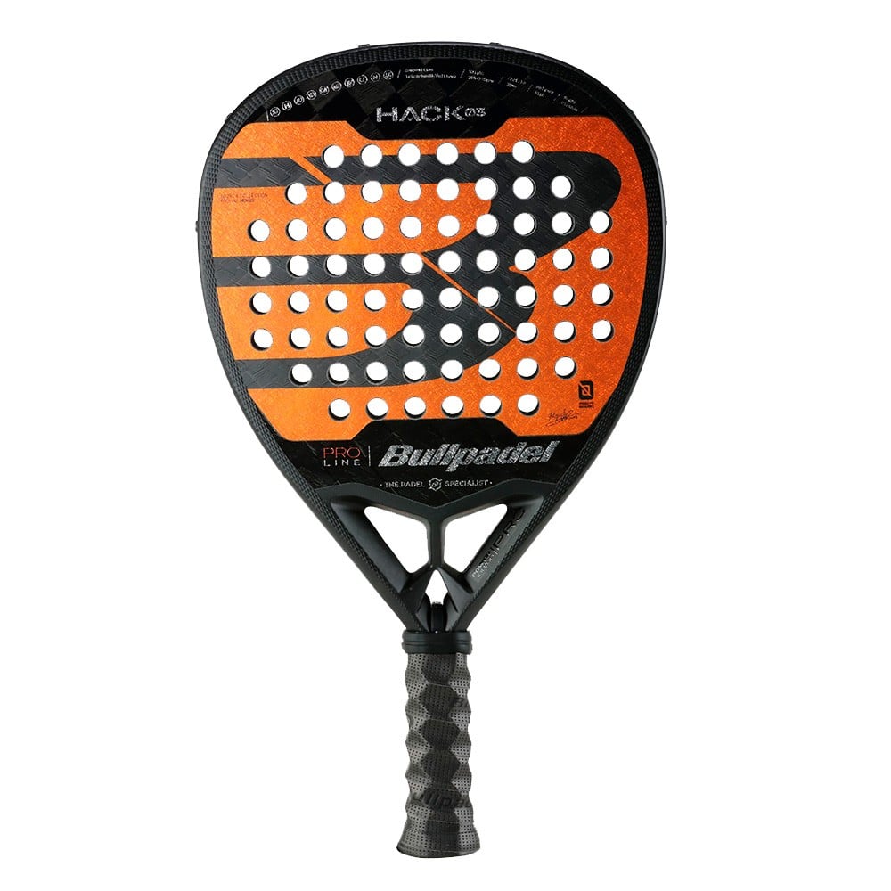 Bullpadel Hack 03 2024 Paquito Navarro padelracket zwart geel