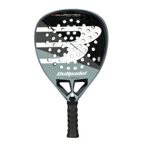Bullpadel Hack 04 2026 Paquito Navarro padel racket in zwart geel