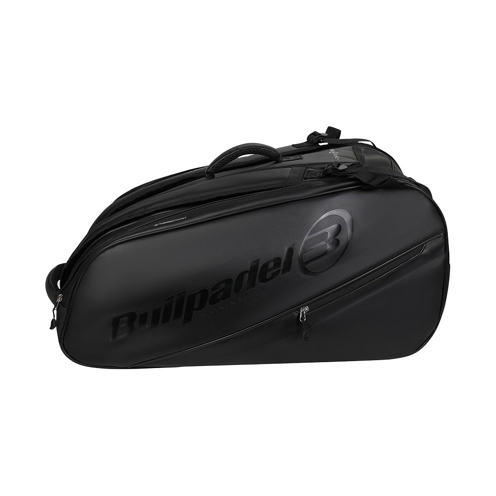 Bullpadel BPP-26016 Casual 2026 padelracket in zwart design