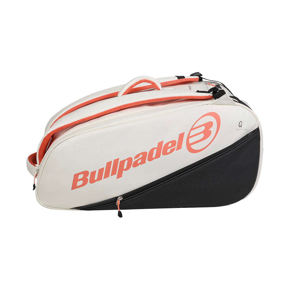 Bullpadel Elite White 2026 Gemma Triay padelracket met zwarte accenten