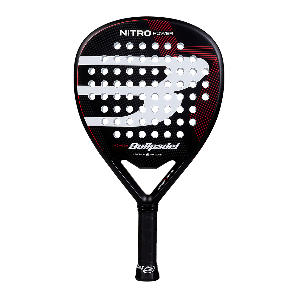 Bullpadel Nitro Power 2027 padelracket met zwart en oranje design